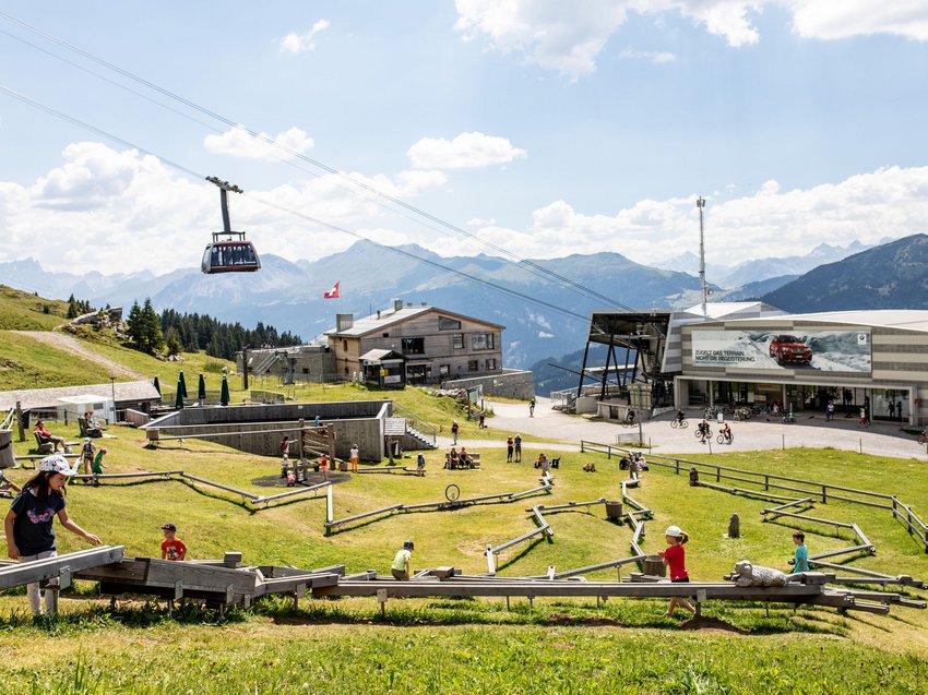 Hiking in Lenzerheide Hiking in Lenzerheide